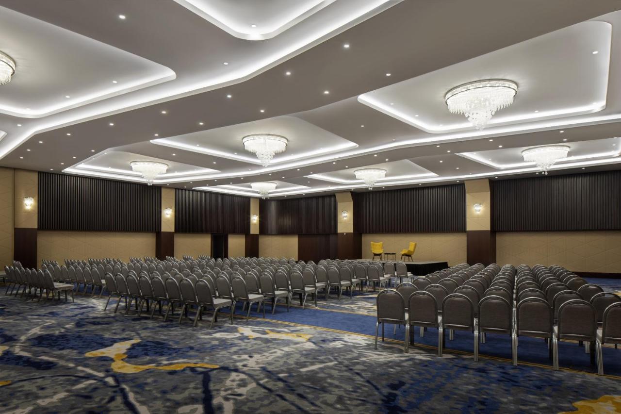 Sheraton Istanbul City Center Exterior photo